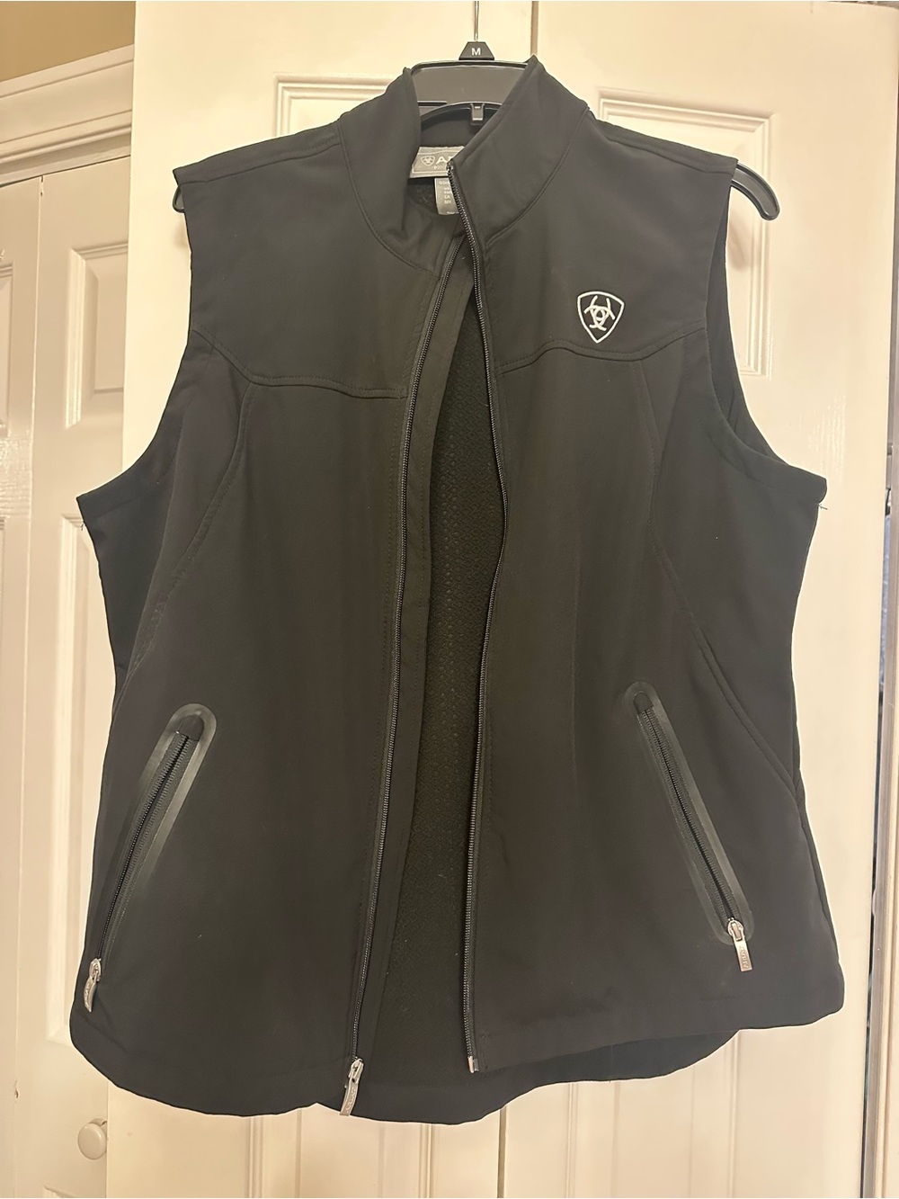 Ariat vest